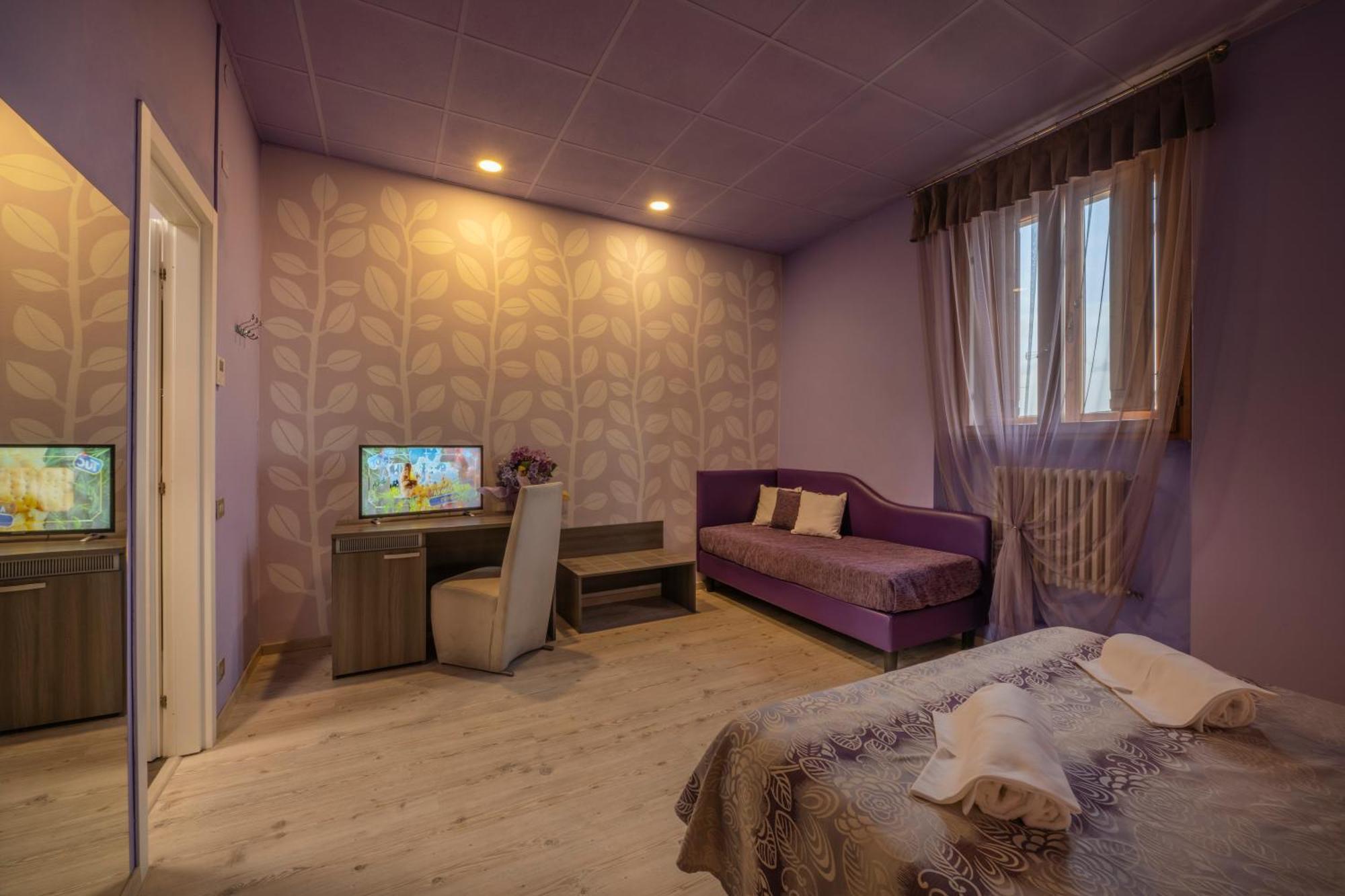Hotel Palazzo Renieri - 3Stelle S Colle Val D'Elsa Dış mekan fotoğraf